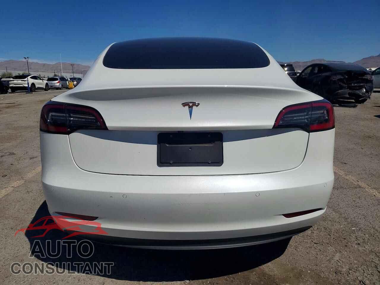 TESLA MODEL 3 2022 - 5YJ3E1EA3NF376433