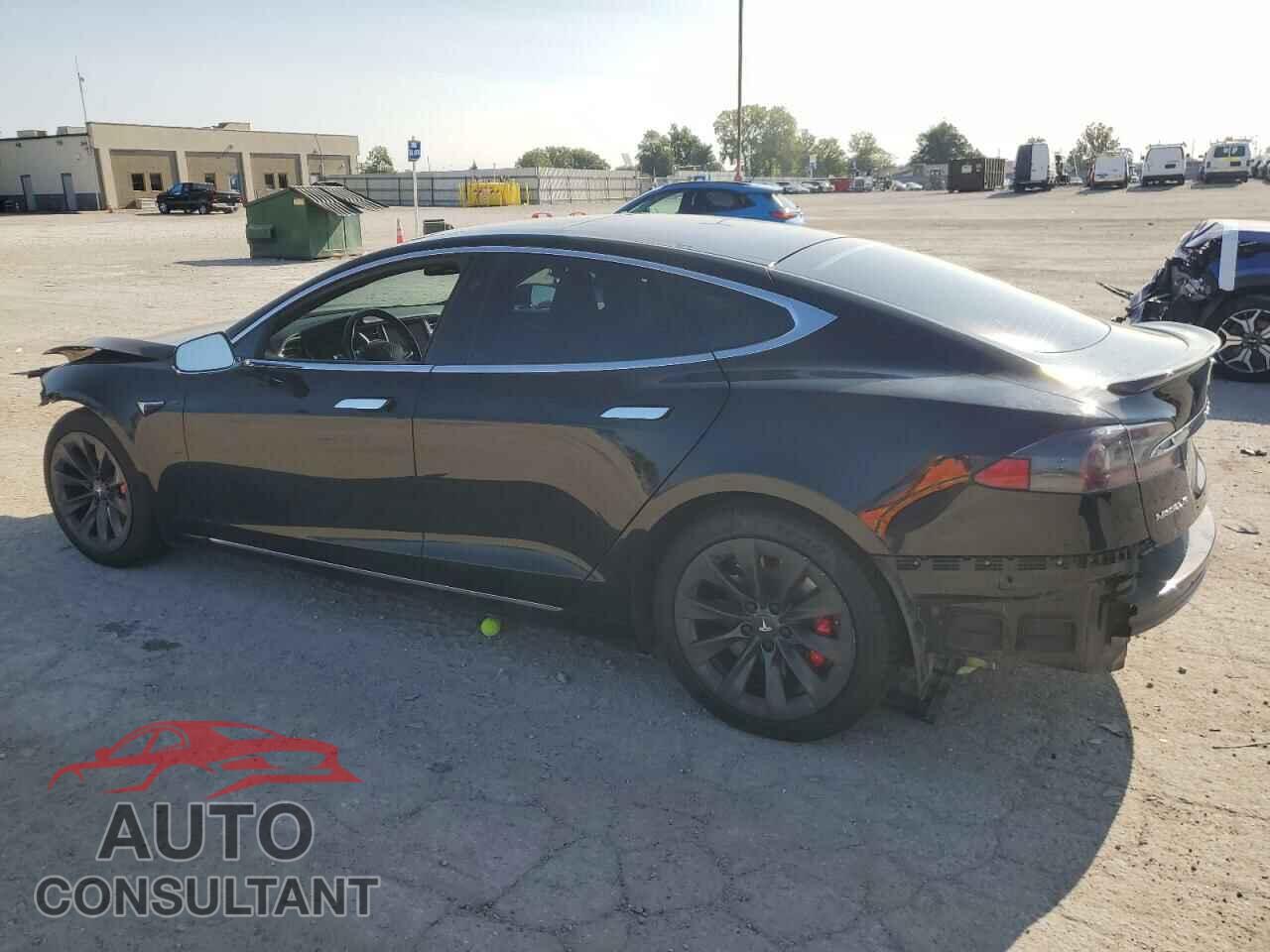 TESLA MODEL S 2018 - 5YJSA1E43JF243697
