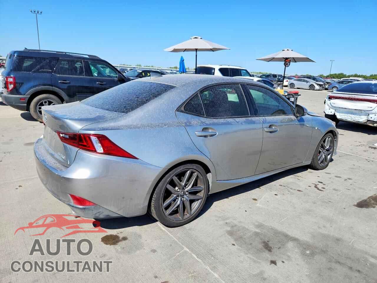 LEXUS IS 2015 - JTHBF1D29F5045828