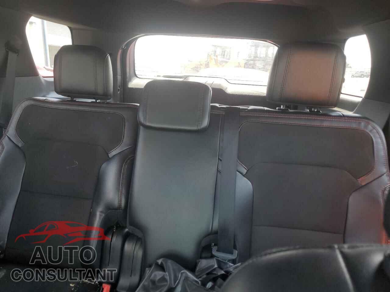 FORD EXPLORER 2018 - 1FM5K8D88JGB64549