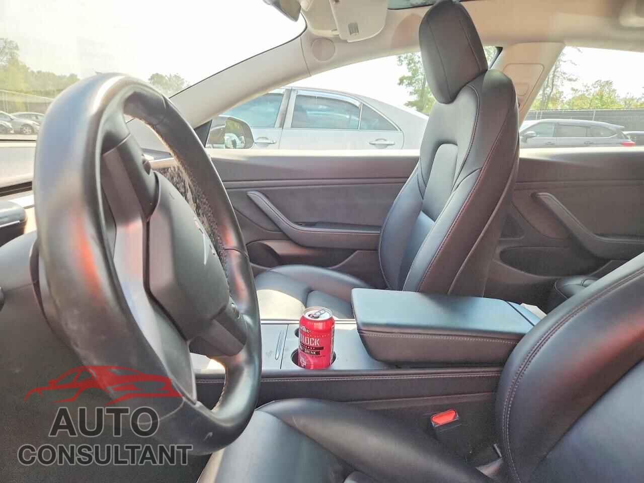 TESLA MODEL 3 2019 - 5YJ3E1EB8KF237502