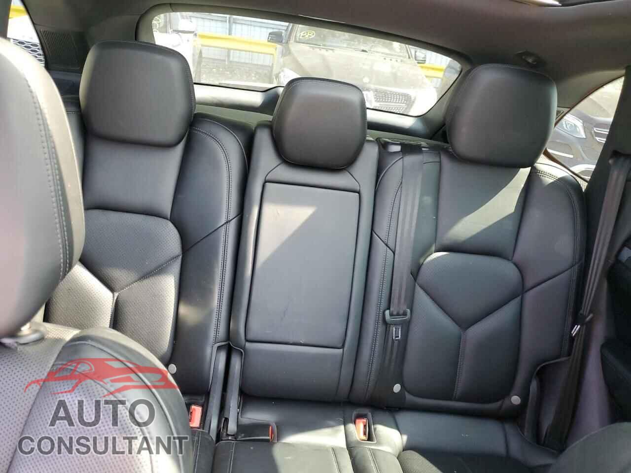 PORSCHE CAYENNE 2016 - WP1AE2A20GLA17714