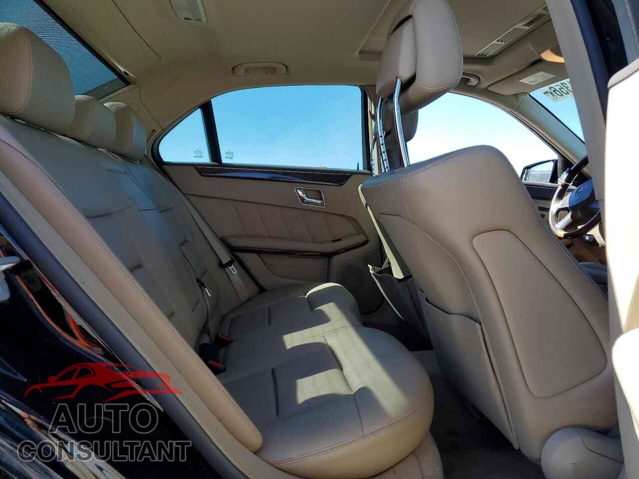 MERCEDES-BENZ E-CLASS 2011 - WDDHF8HB5BA469237
