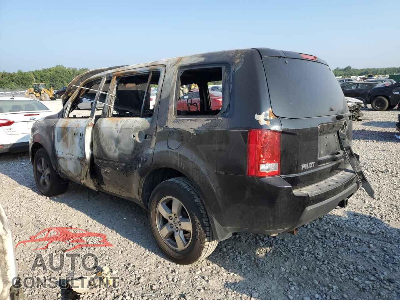 HONDA PILOT 2011 - 5FNYF4H24BB101643