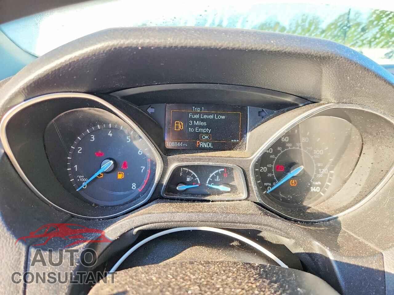 FORD FOCUS 2018 - 1FADP3E20JL255875