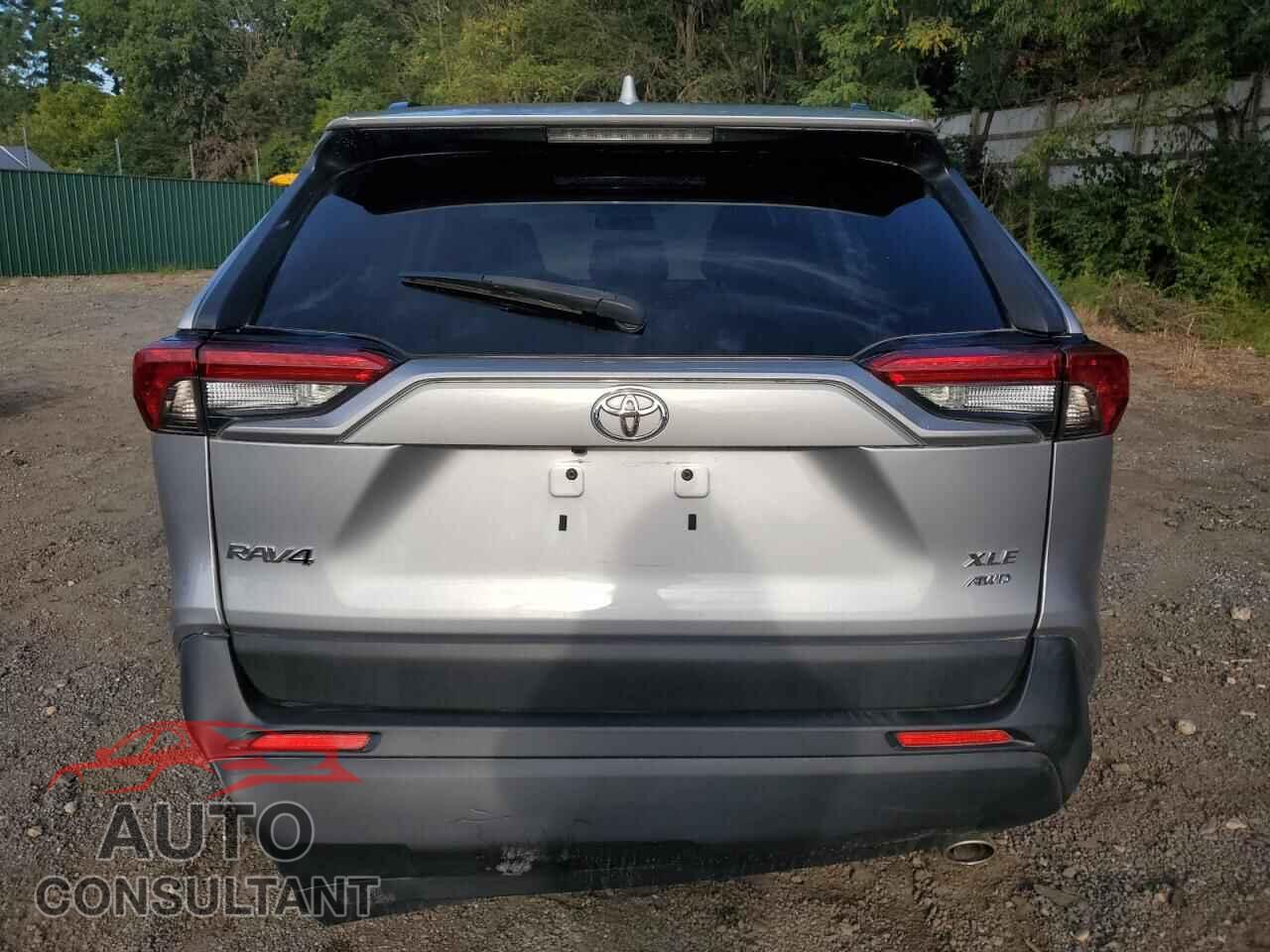 TOYOTA RAV4 2019 - JTMP1RFVXKD028063
