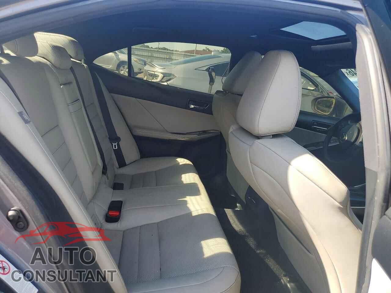 LEXUS IS 2014 - JTHBF1D2XE5000928