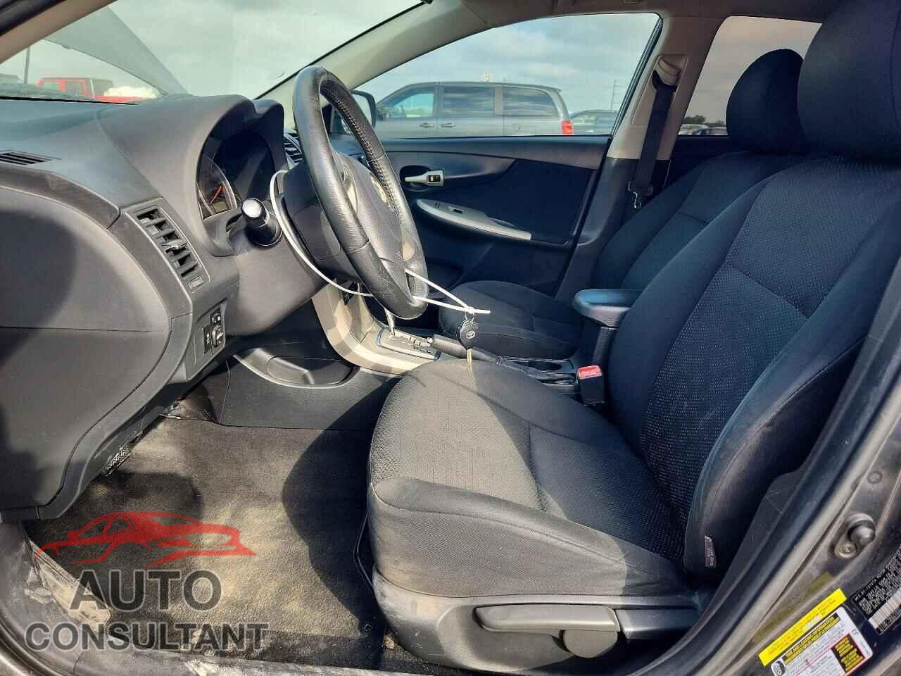 TOYOTA COROLLA 2010 - 2T1BU4EE3AC440522