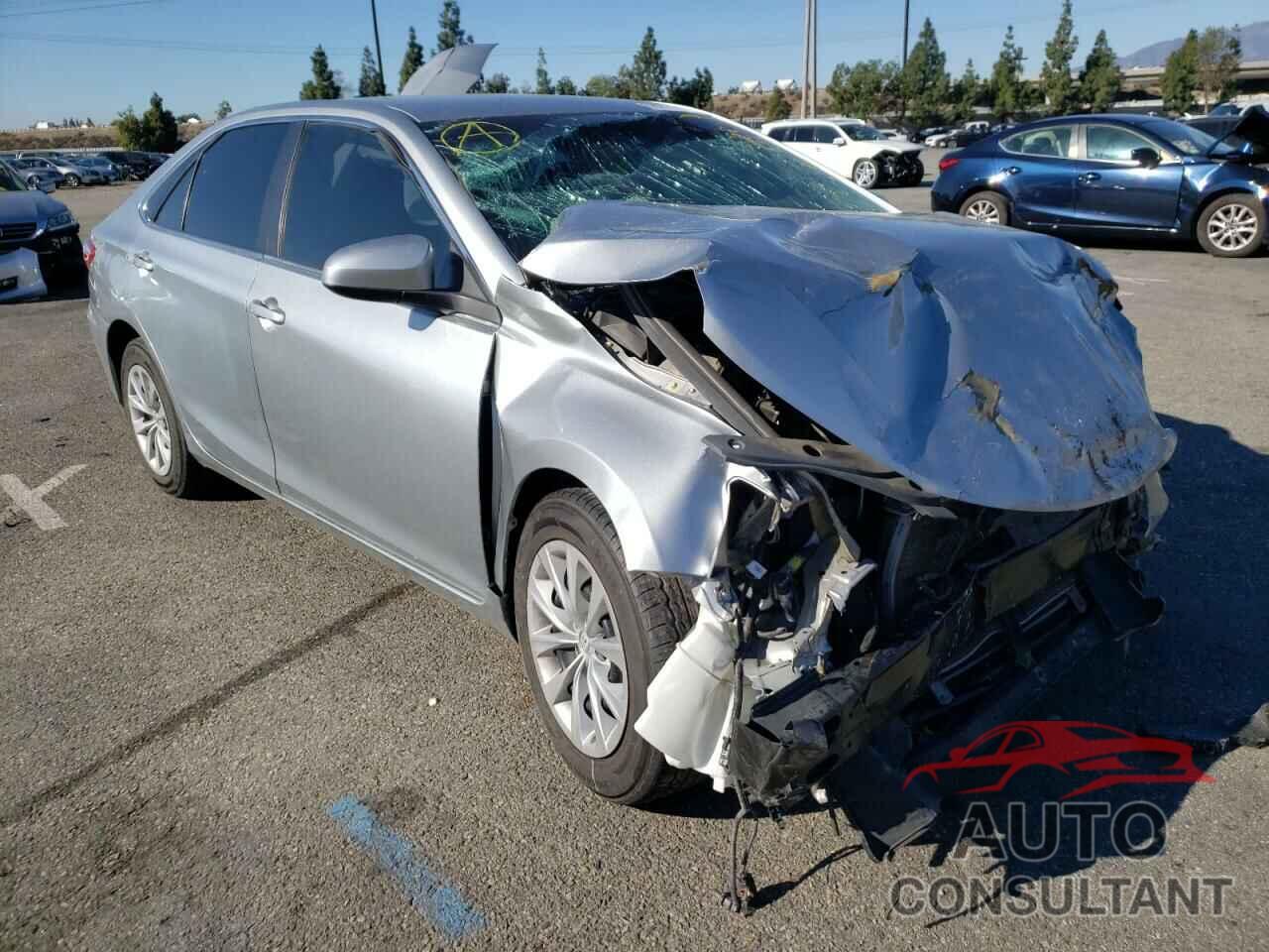 TOYOTA CAMRY 2016 - 4T4BF1FK3GR572688