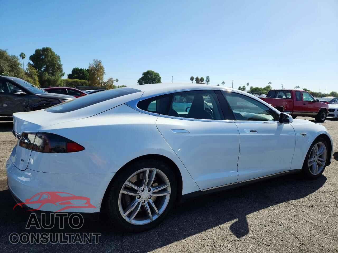 TESLA MODEL S 2013 - 5YJSA1DN7DFP15544
