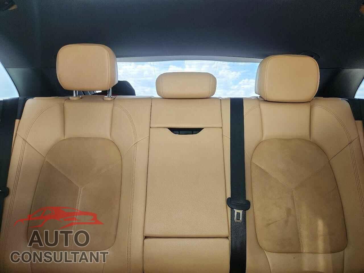 PORSCHE MACAN 2017 - WP1AA2A50HLB02625
