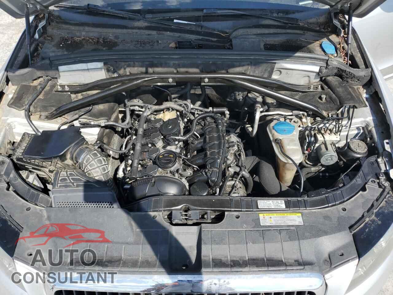 AUDI Q5 2011 - WA1LFAFP3BA034673