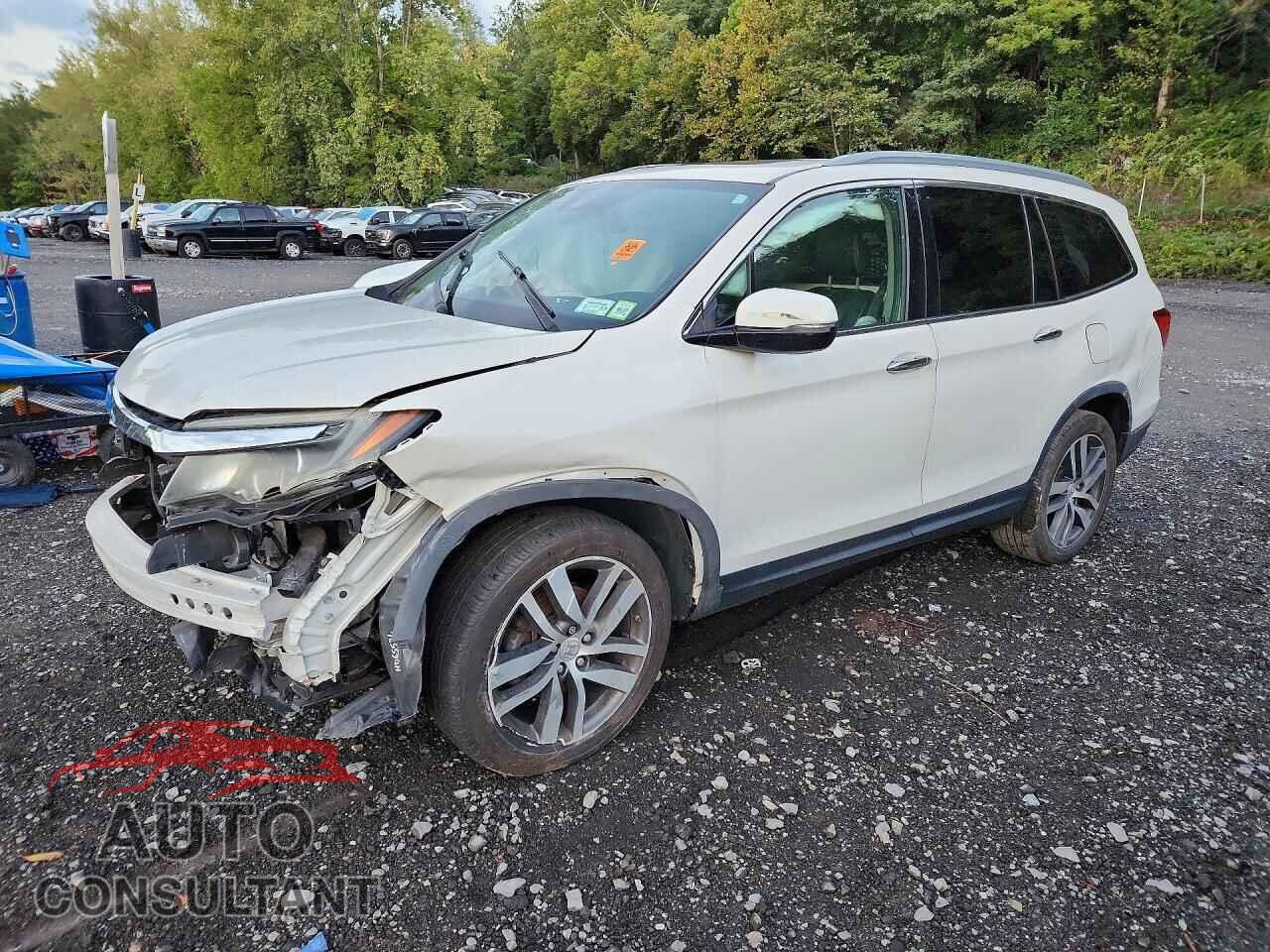 HONDA PILOT 2017 - 5FNYF6H94HB030736