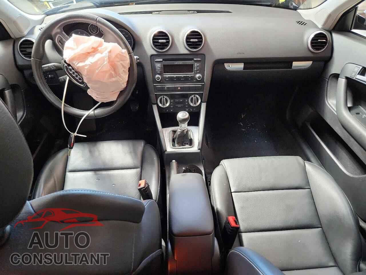 AUDI A3 2011 - WAUPEAFM6BA034938