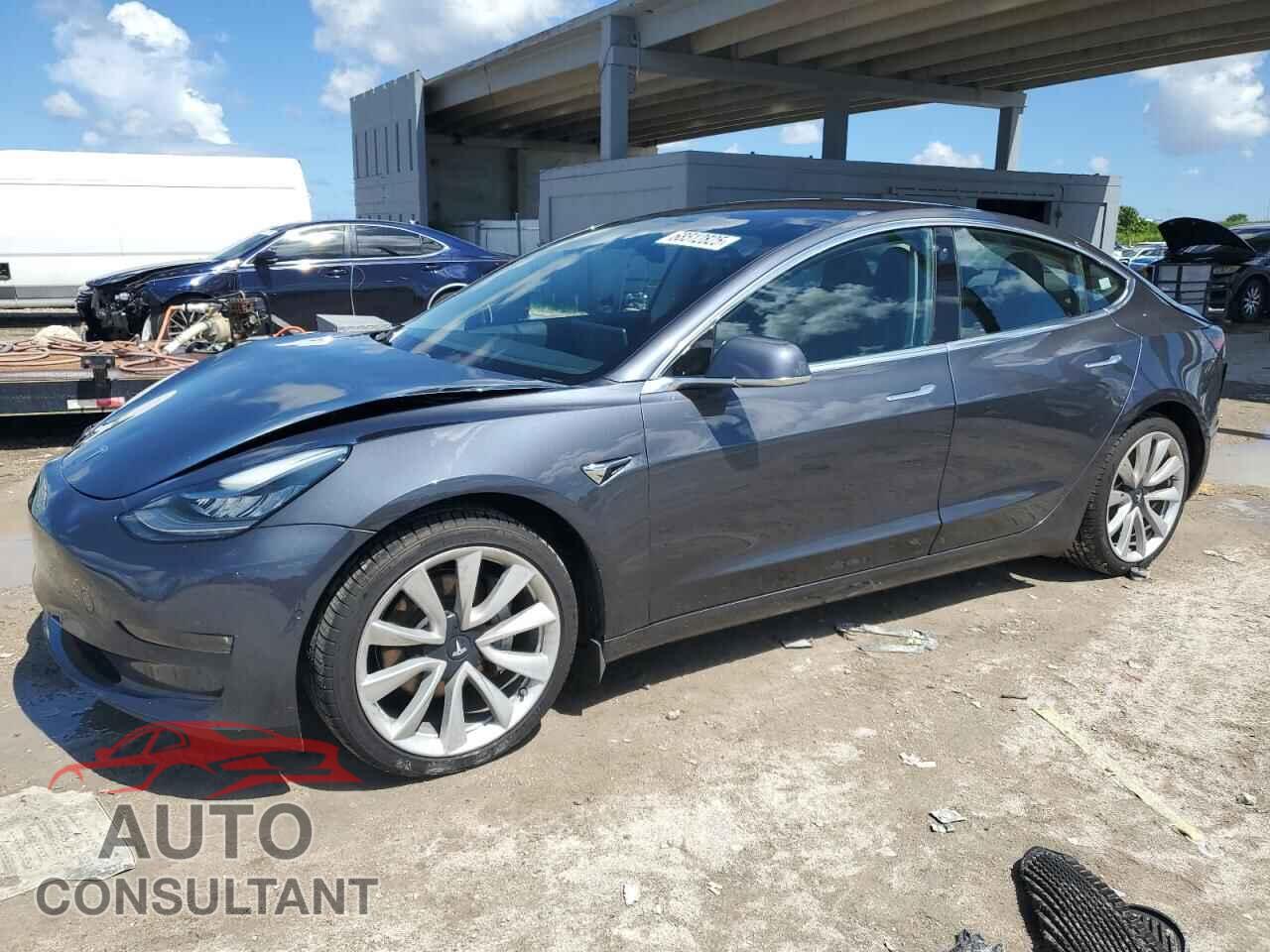 TESLA MODEL 3 2018 - 5YJ3E1EA1JF049216