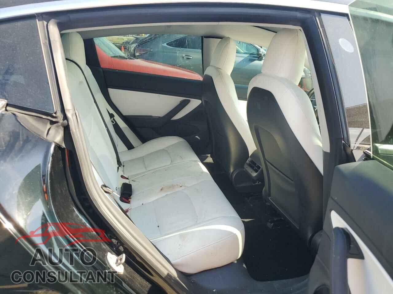 TESLA MODEL 3 2018 - 5YJ3E1EB0JF148618