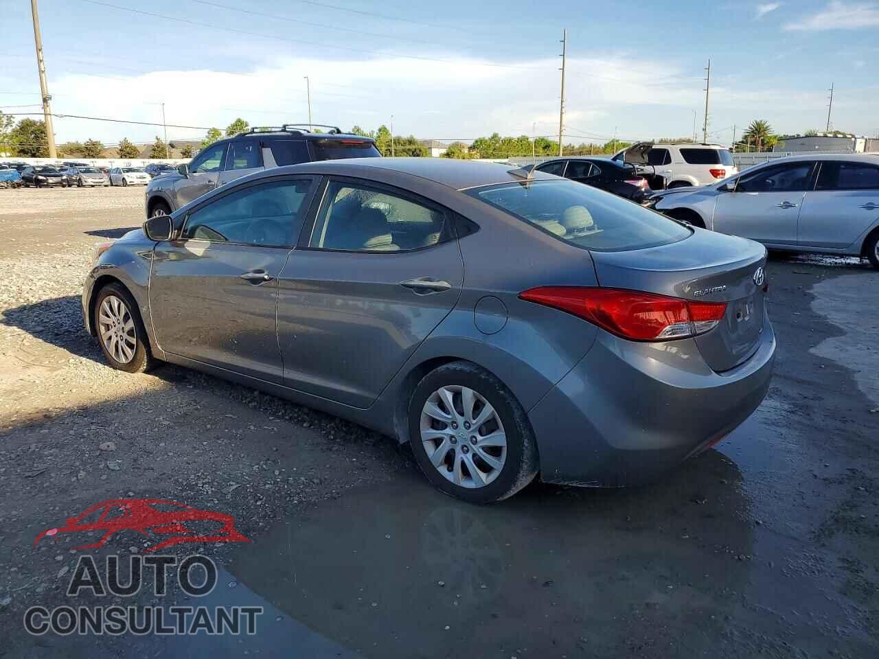 HYUNDAI ELANTRA 2013 - 5NPDH4AE6DH306771