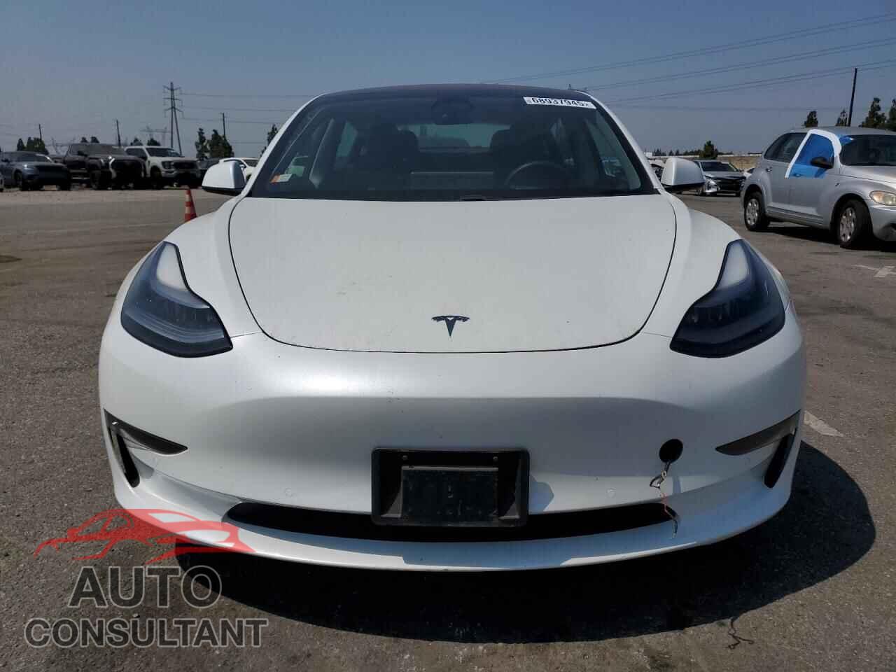 TESLA MODEL 3 2021 - 5YJ3E1EB4MF003800
