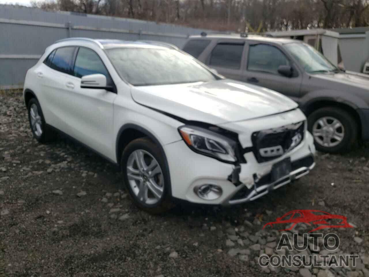 MERCEDES-BENZ GLA-CLASS 2019 - WDCTG4GB1KJ575867