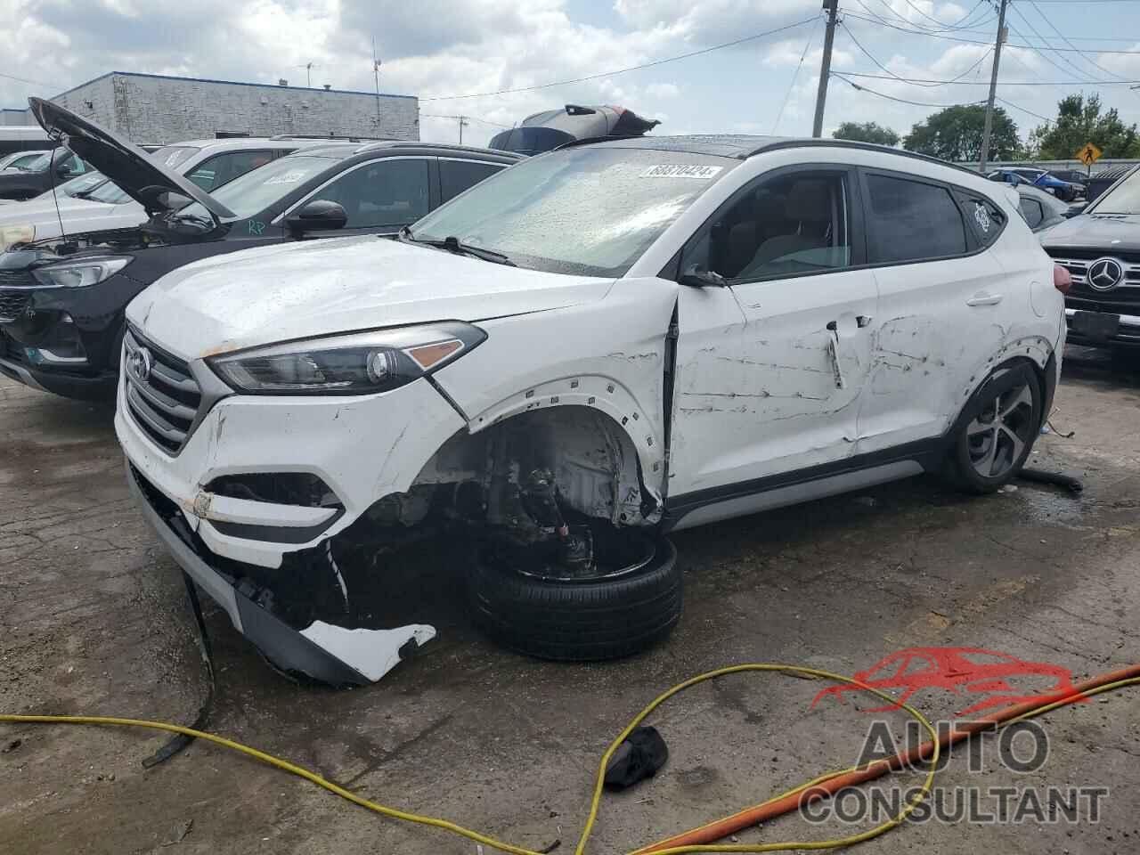 HYUNDAI TUCSON 2018 - KM8J33A28JU806347