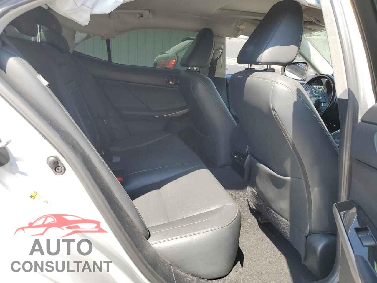 LEXUS IS 2015 - JTHBF1D2XF5066056