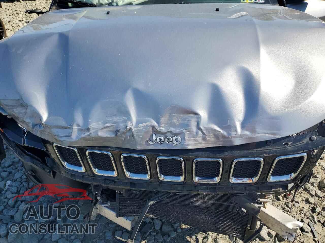 JEEP COMPASS 2018 - 3C4NJDBB1JT200902