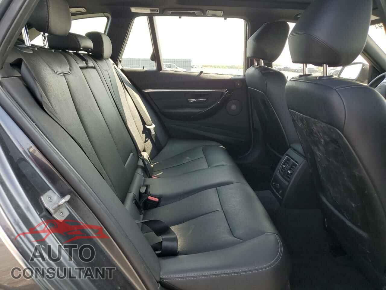 BMW 3 SERIES 2016 - WBA8G5C57GK752874