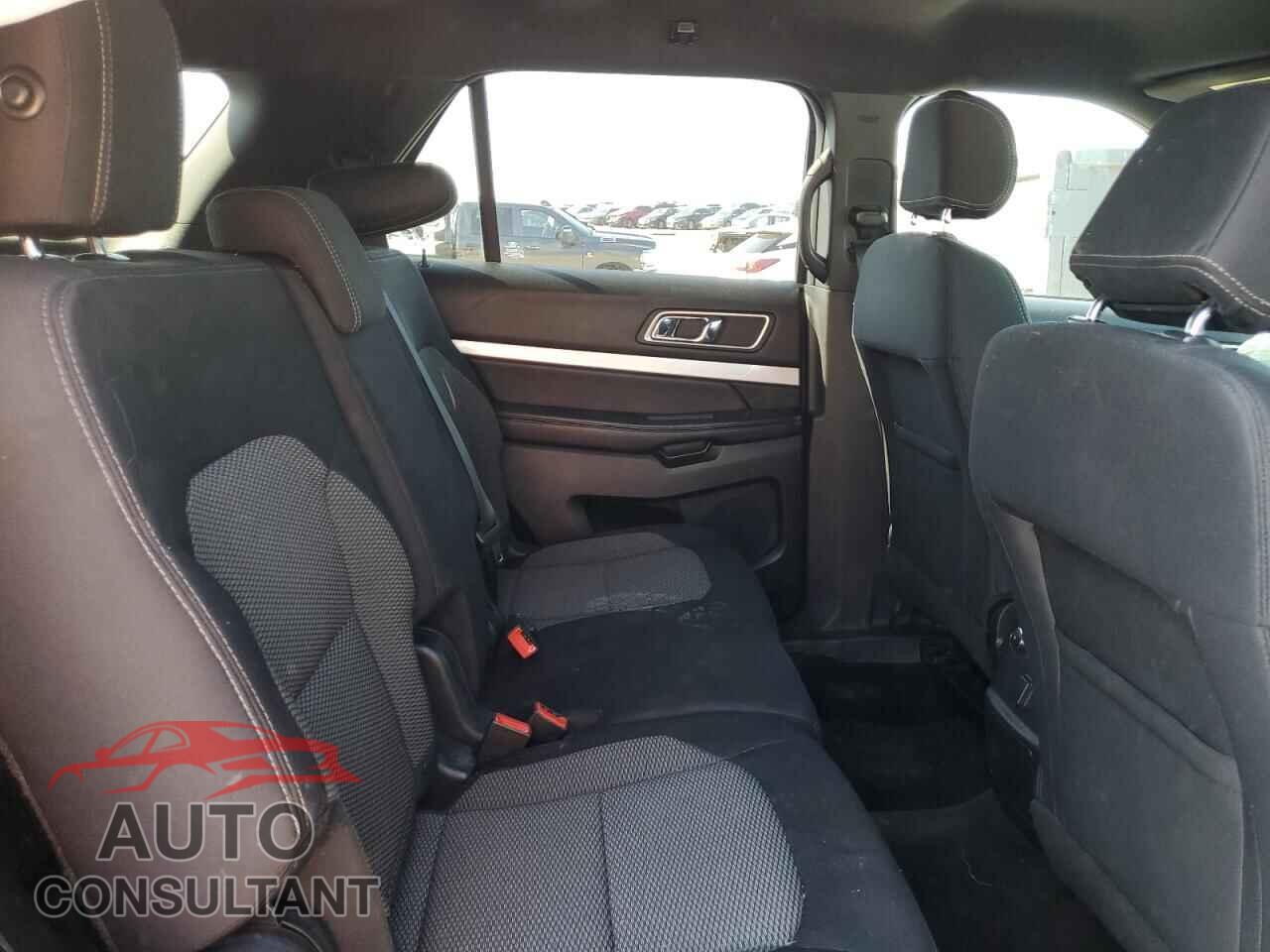 FORD EXPLORER 2017 - 1FM5K7D80HGA45883