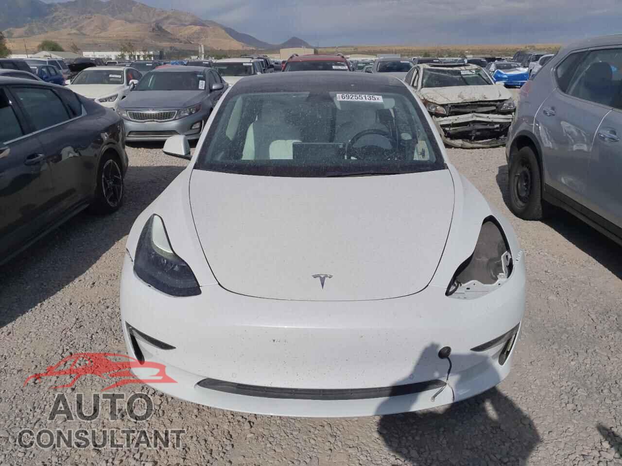 TESLA MODEL 3 2022 - 5YJ3E1EB3NF277846