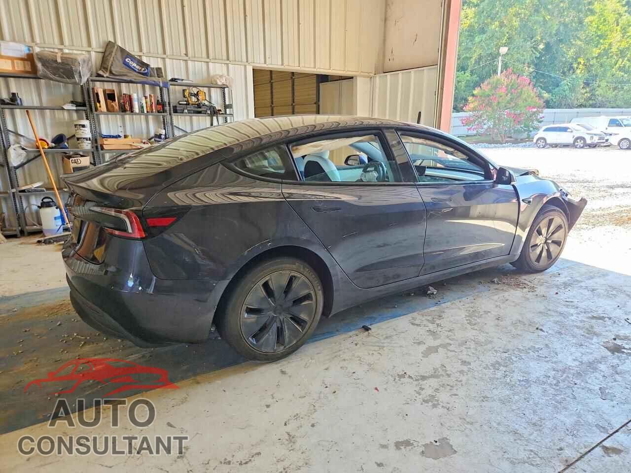 TESLA MODEL 3 2025 - 5YJ3E1EA2SF916611