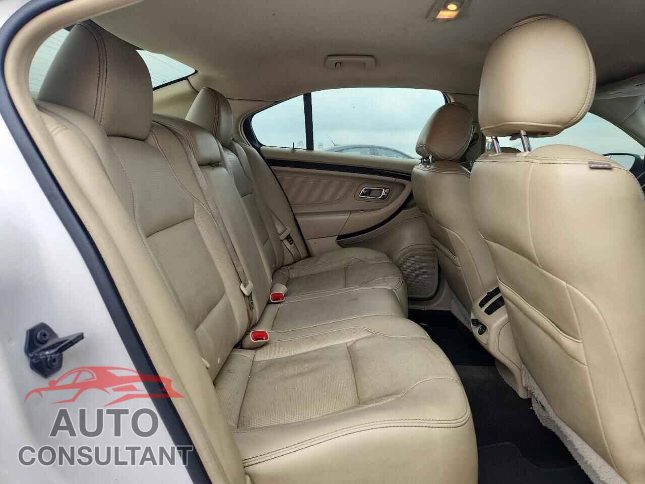 FORD TAURUS 2015 - 1FAHP2F87FG157571