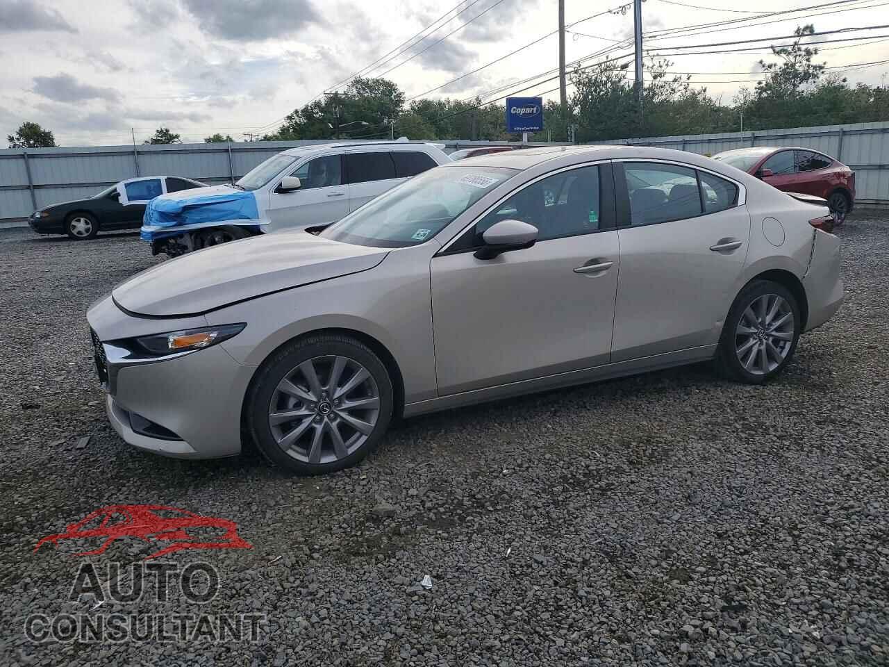 MAZDA 3 2023 - 3MZBPACM4PM379520