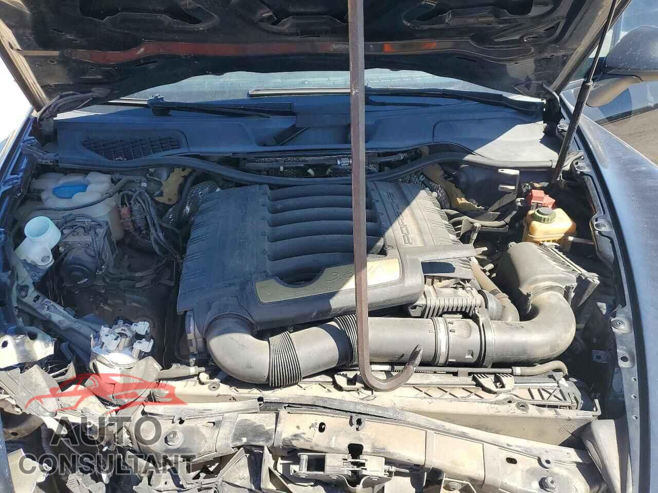 PORSCHE CAYENNE 2012 - WP1AA2A2XCLA01073