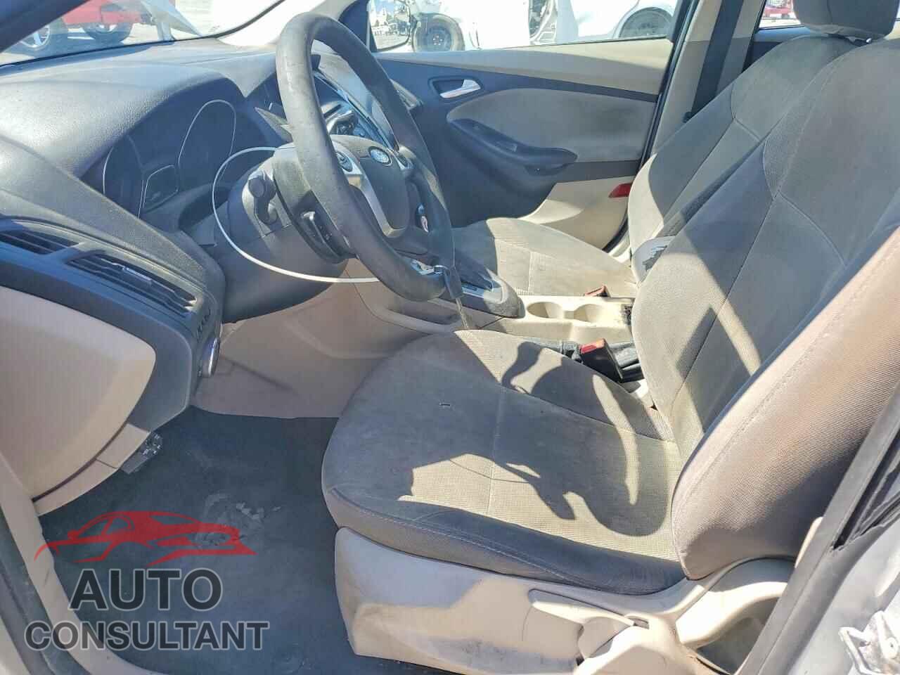 FORD FOCUS 2014 - 1FADP3F21EL393607