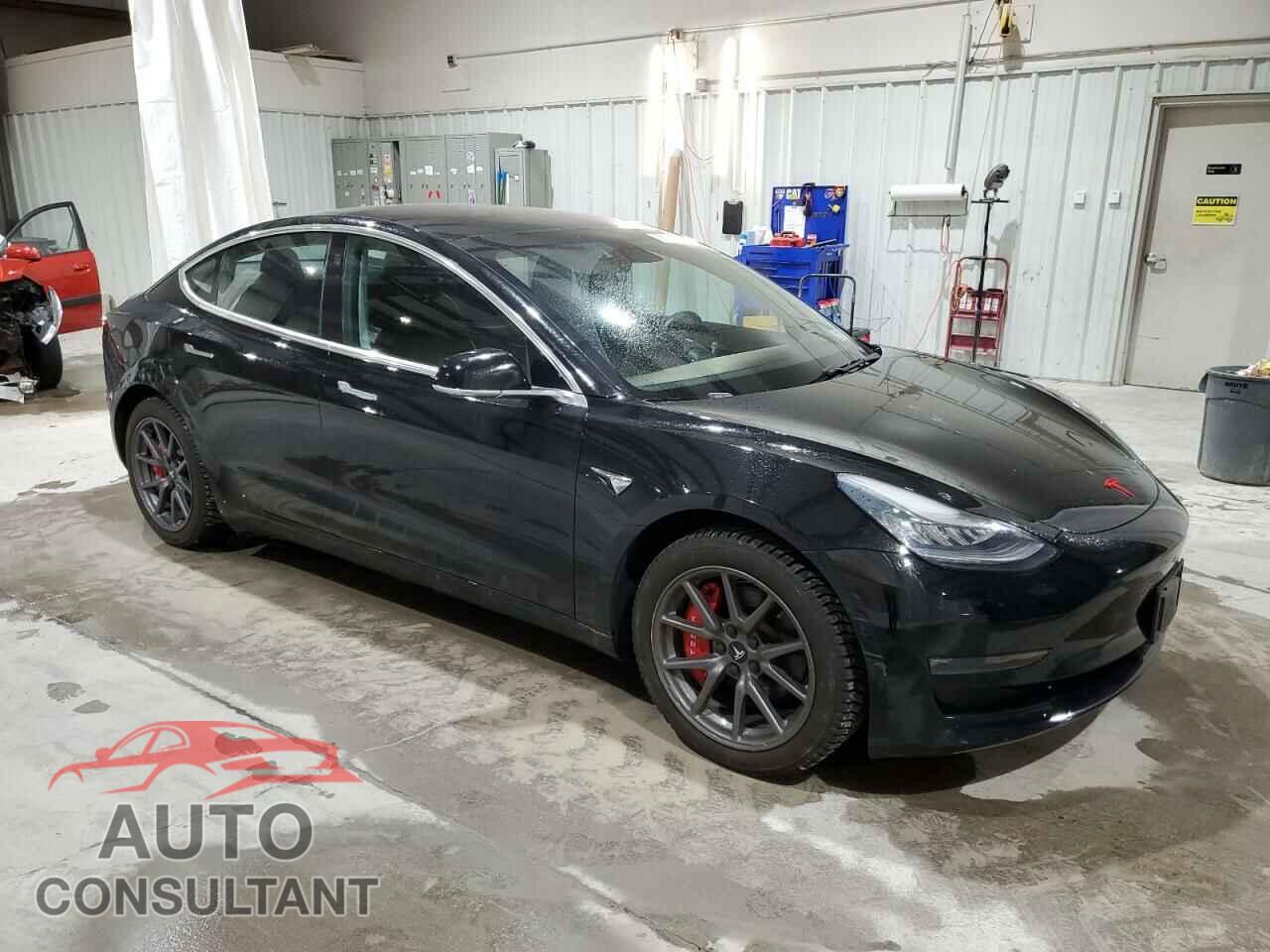TESLA MODEL 3 2018 - 5YJ3E1EA7JF123397