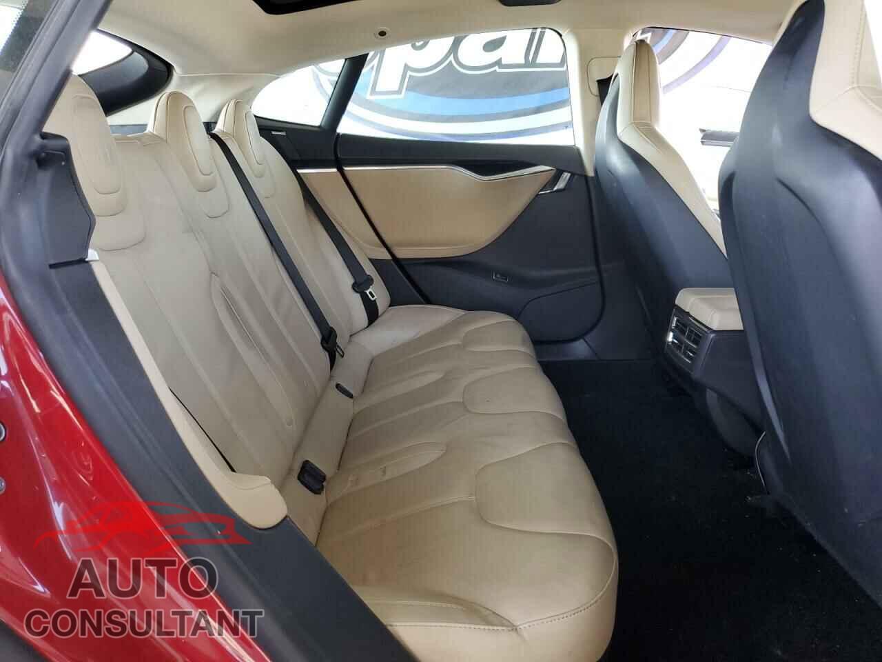 TESLA MODEL S 2013 - 5YJSA1DN9DFP09597