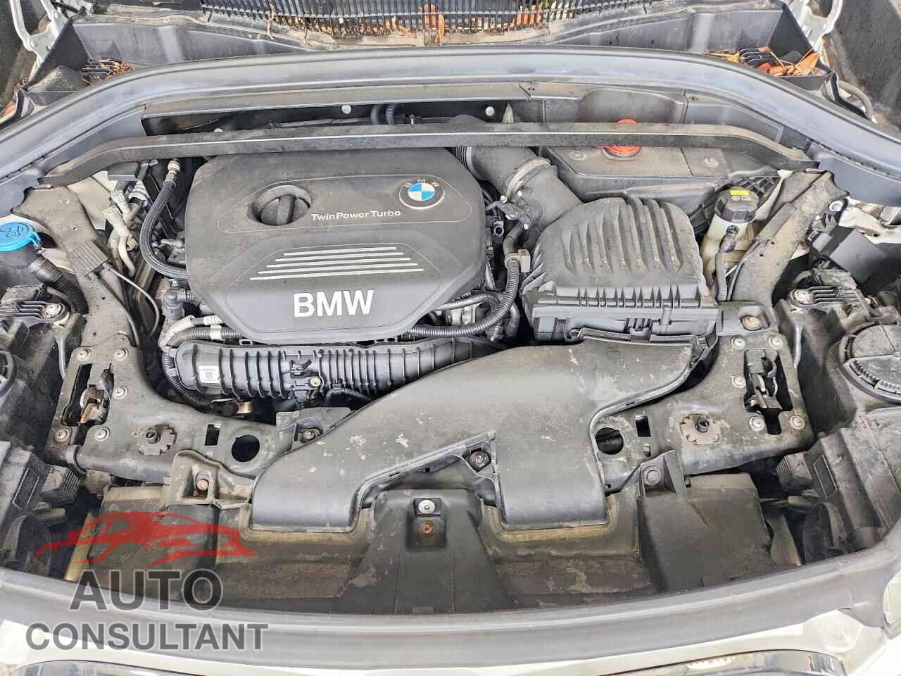 BMW X1 2017 - WBXHT3C32H5F80695