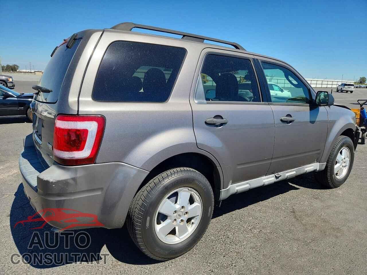 FORD ESCAPE 2011 - 1FMCU0DG8BKB66178