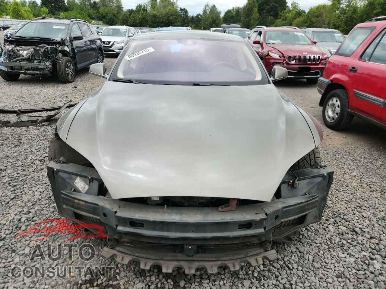 TESLA MODEL S 2015 - 5YJSA1S2XFF084770