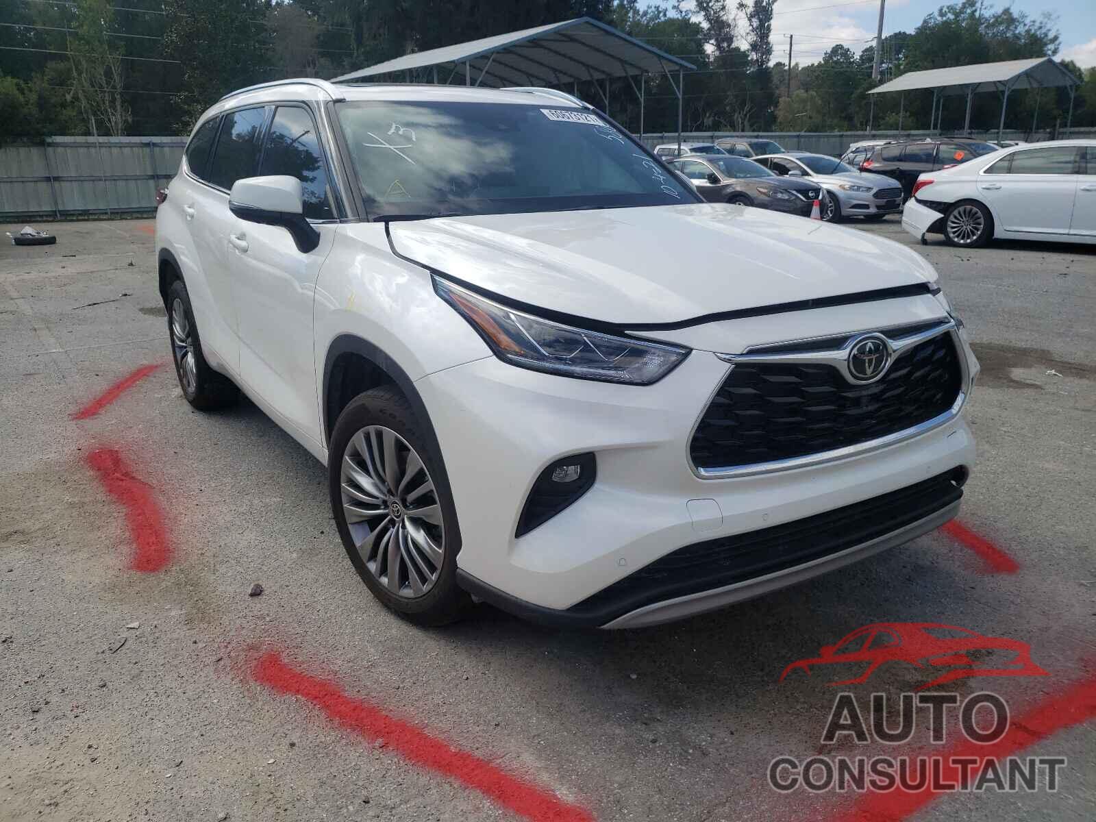 TOYOTA HIGHLANDER 2021 - 5TDFZRAH5MS065860