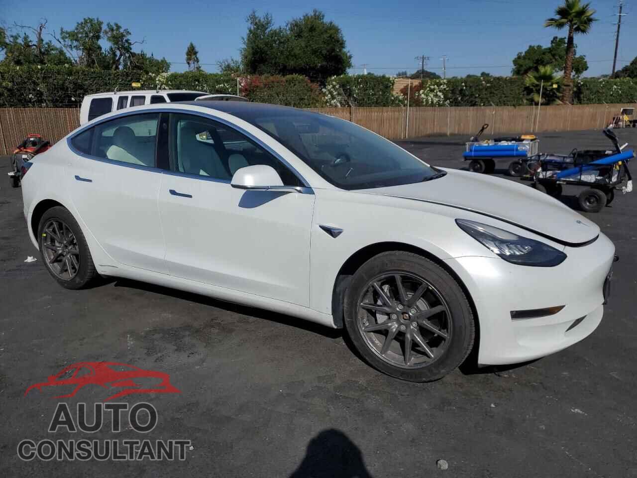 TESLA MODEL 3 2018 - 5YJ3E1EB5JF112911