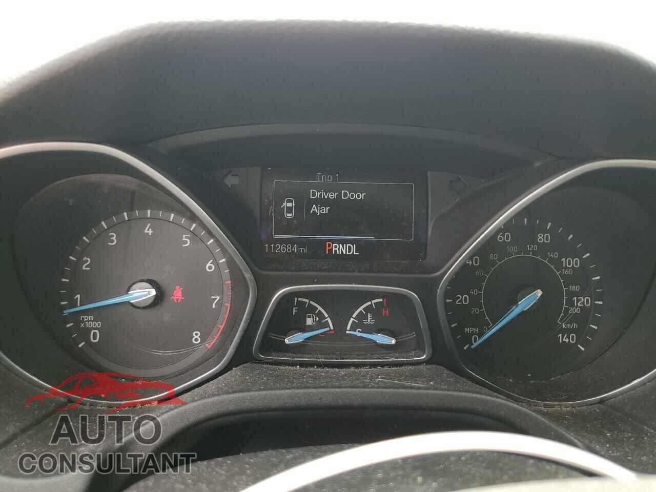FORD FOCUS 2018 - 1FADP3E28JL299607