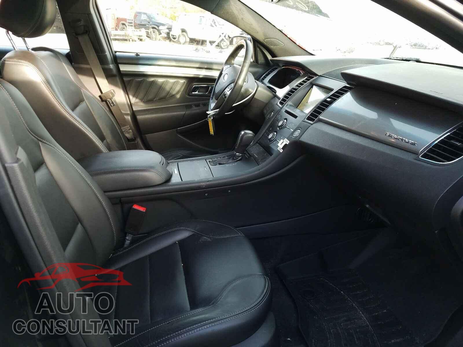 FORD TAURUS 2017 - 1FAHP2E85HG136772
