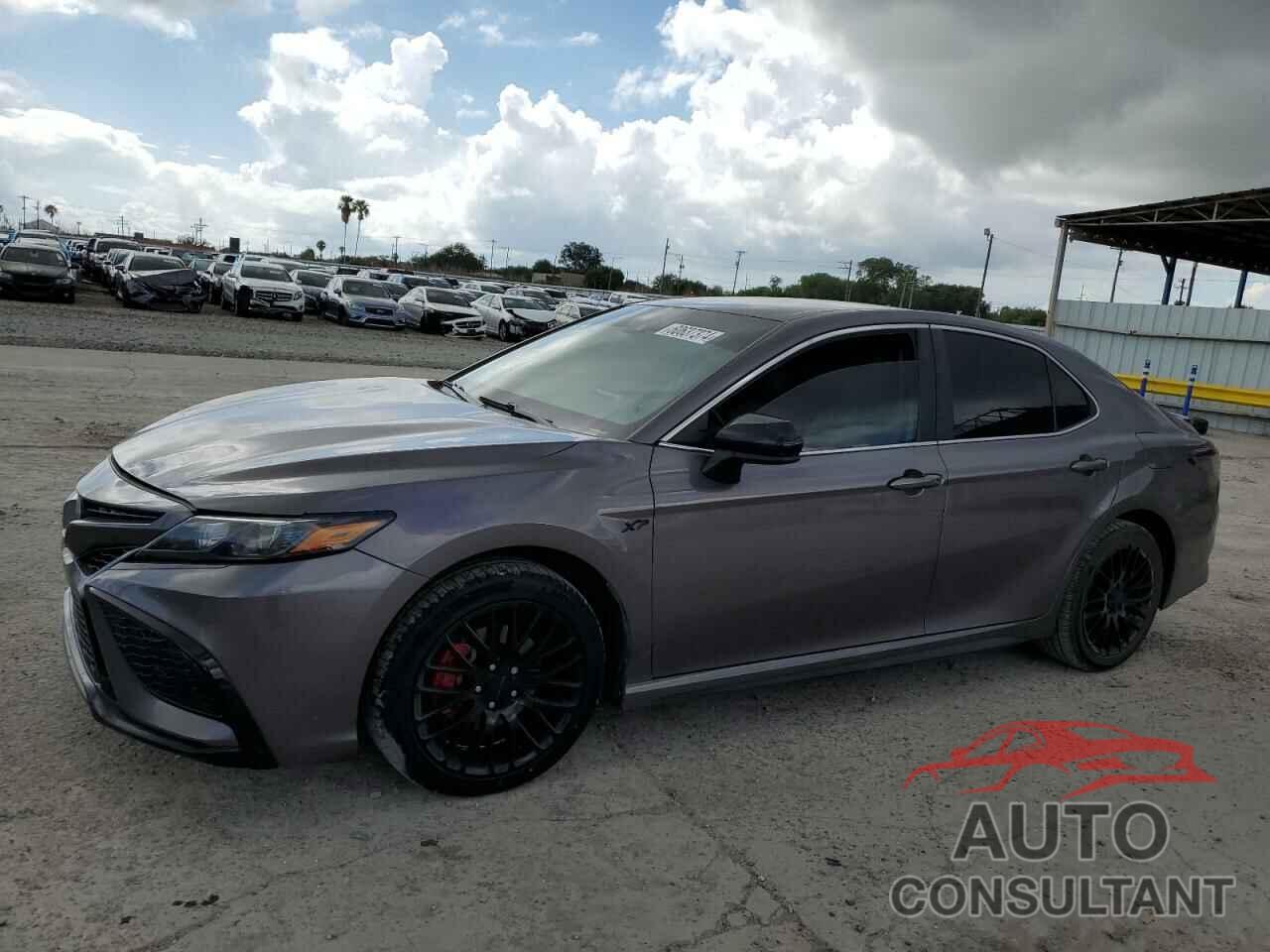 TOYOTA CAMRY 2021 - 4T1G11AK1MU575283