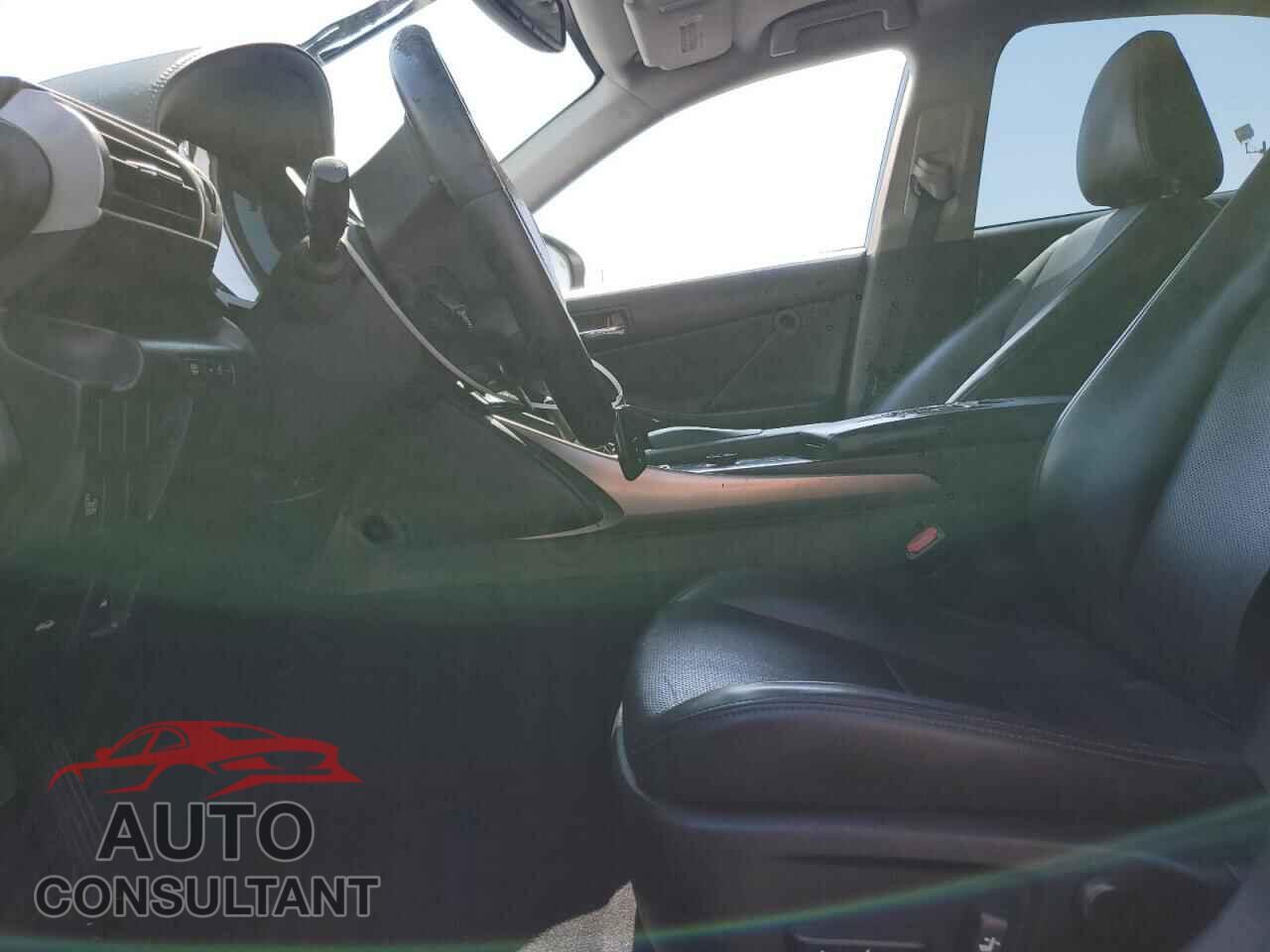 LEXUS IS 2014 - JTHBF1D29E5024377