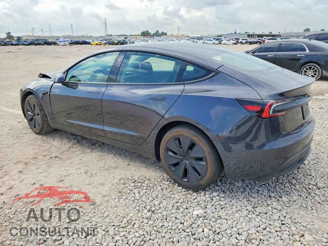 TESLA MODEL 3 2026 - 5YJ3E1EA4TF147630