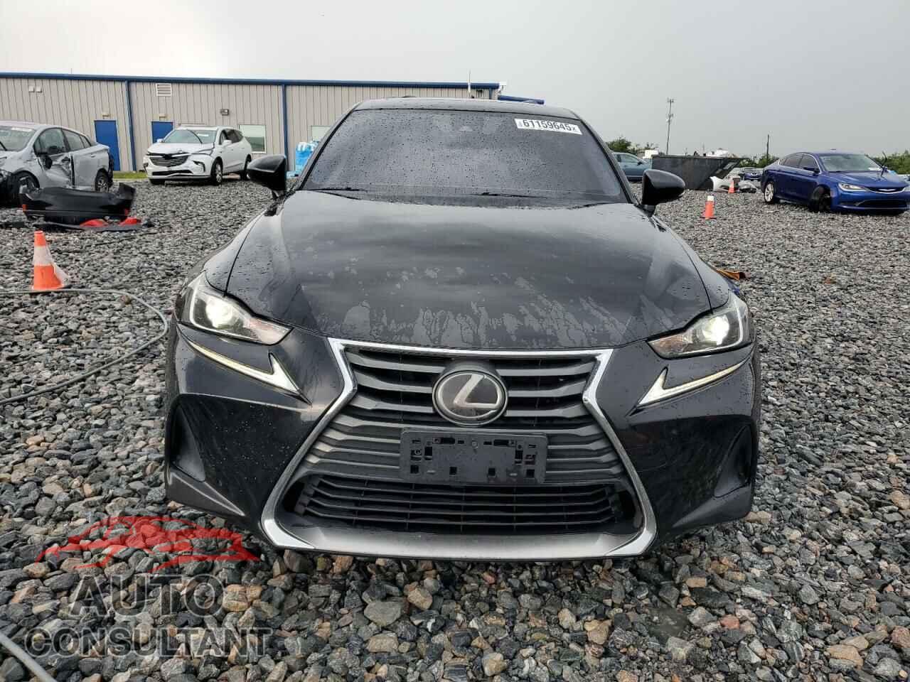 LEXUS IS 2018 - JTHBA1D22J5074059