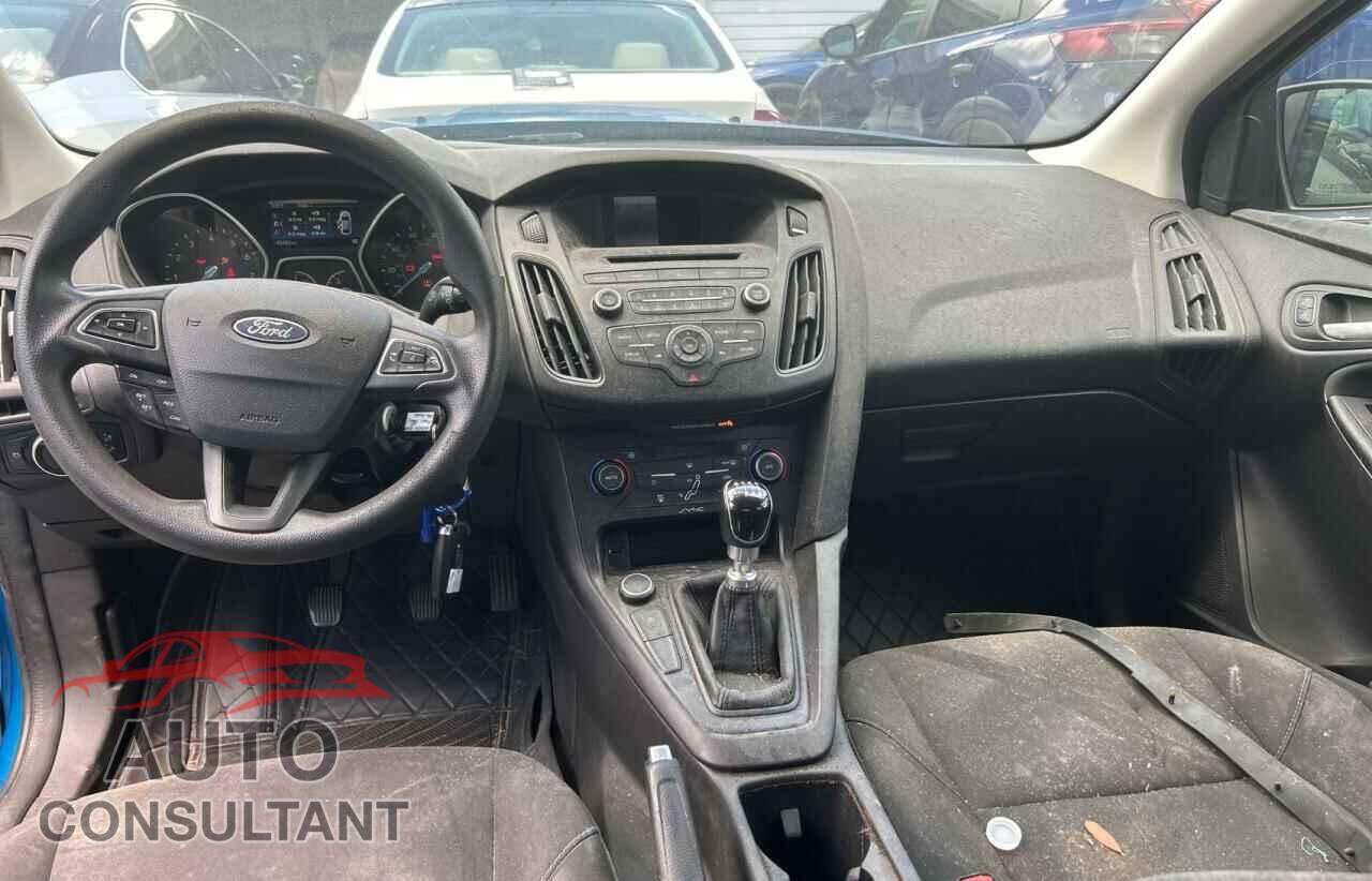 FORD FOCUS 2017 - 1FADP3FEXHL238486