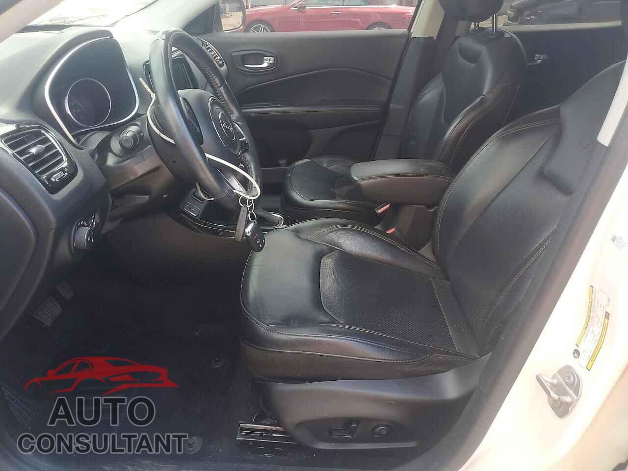 JEEP COMPASS 2018 - 3C4NJCCB4JT211532