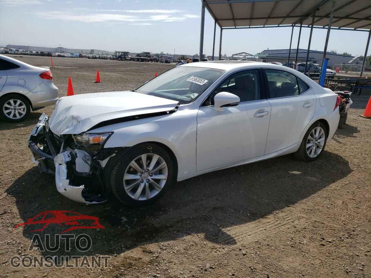 LEXUS IS 2014 - JTHBF1D27E5034020